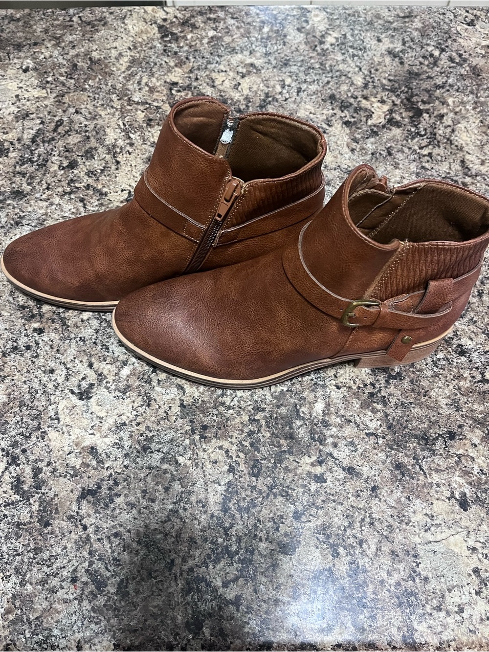 Denver Hayes Brown women’s  Chukka Boot with Side Buckle